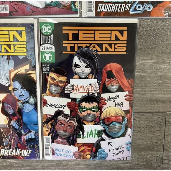 Teen Titans # 23 Metallic Foil Cover #24 #25 #26 #27 DC Universe VG - Picture 6 of 6